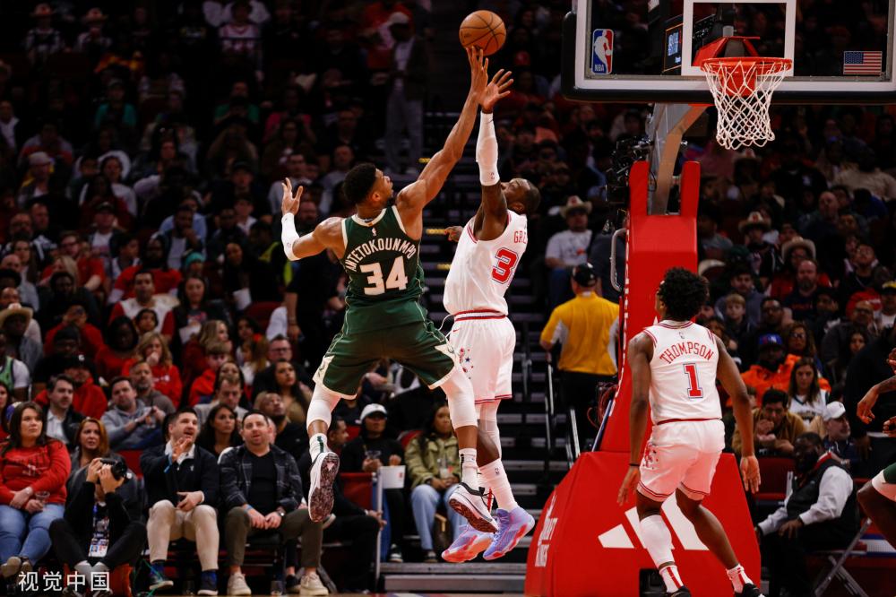 而她果断的 而她果断的