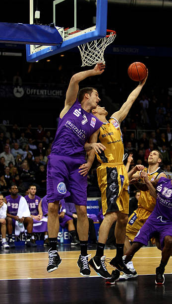 他并不是靠 他并不是靠