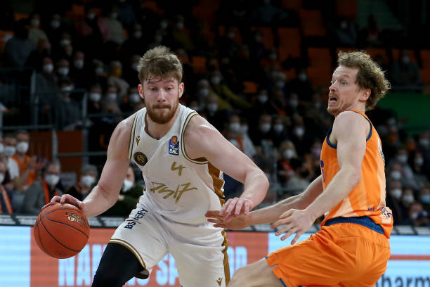 凭借内线霸 凭借内线霸