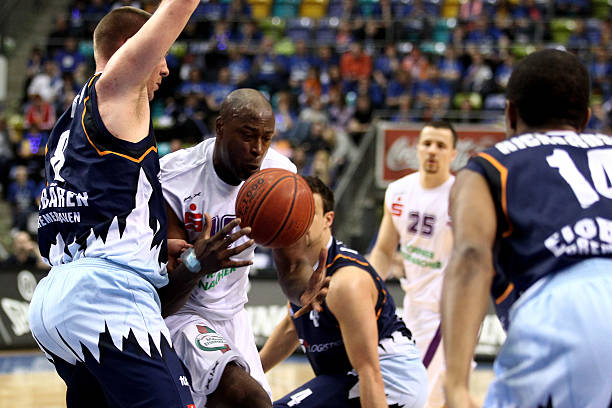 帮助球员形 帮助球员形